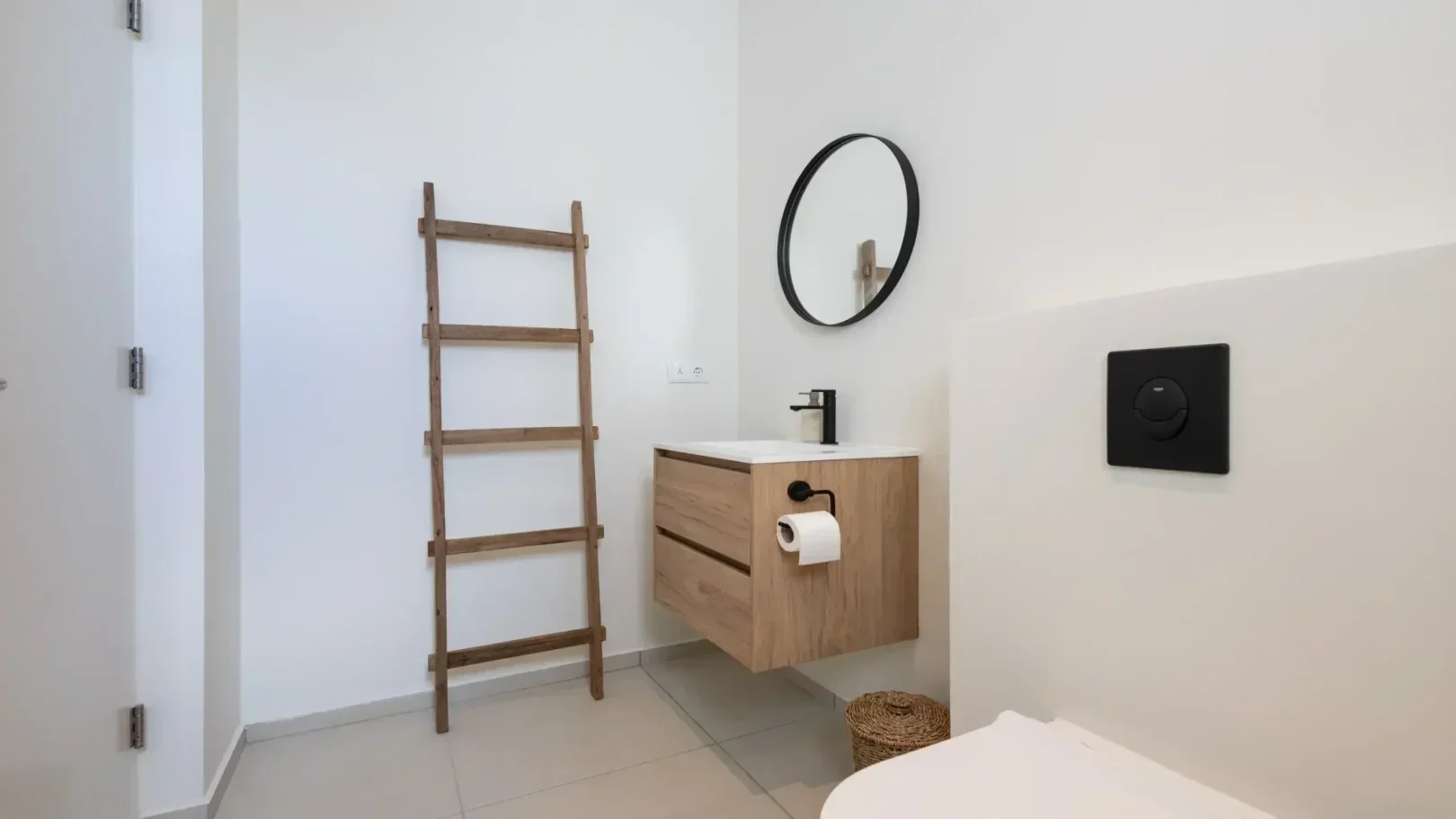 badkamer huur appartement vistamar curacao 